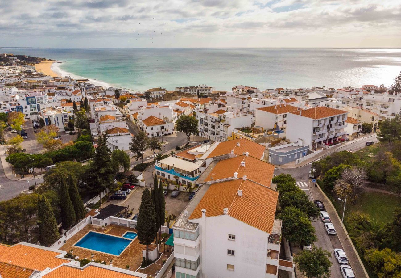 Apartamento em Albufeira - Casa Santa Maria - Sea View - 500m to Beach - WiFi