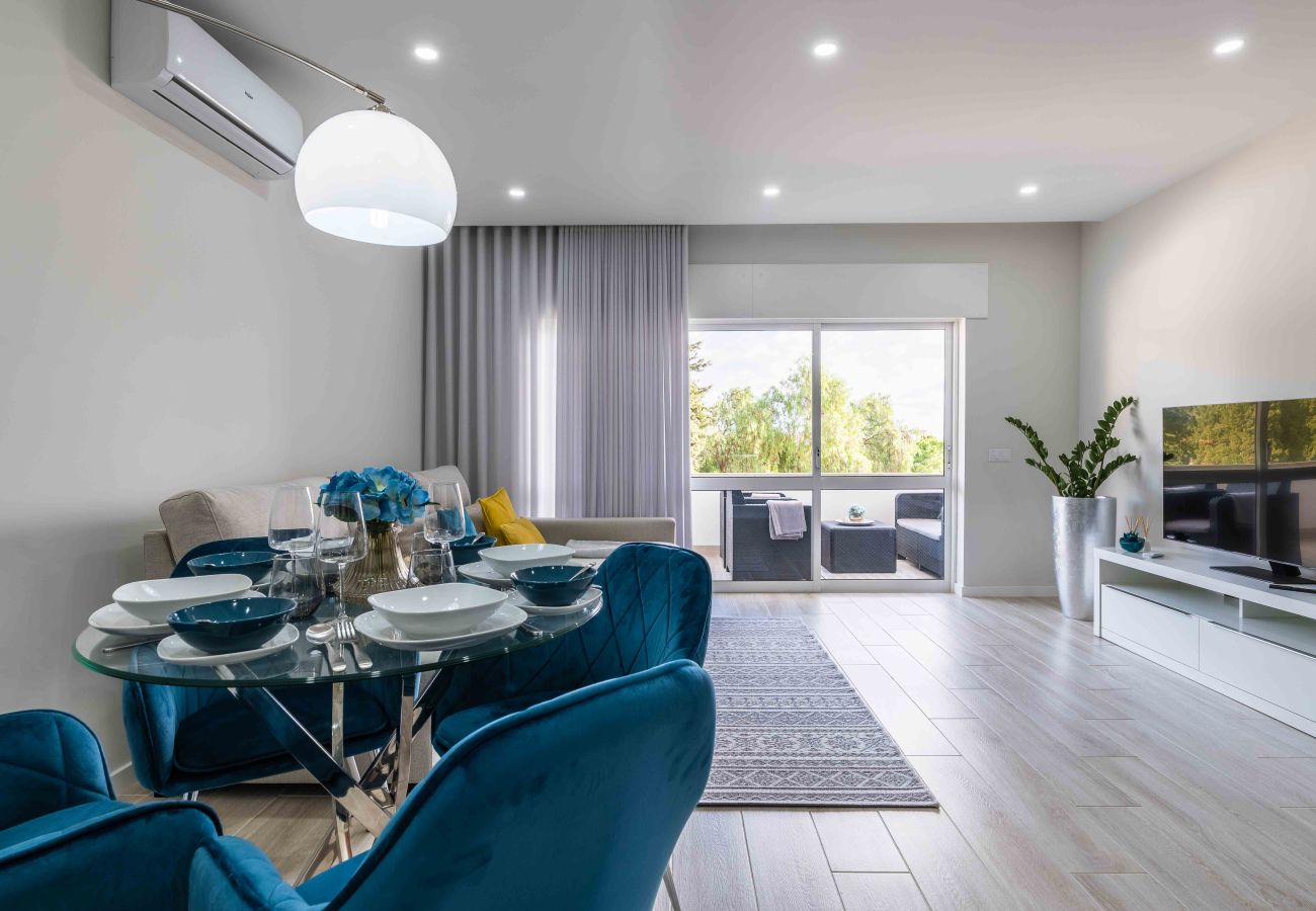 Apartamento em Albufeira - Casa Santa Maria - Sea View - 500m to Beach - WiFi