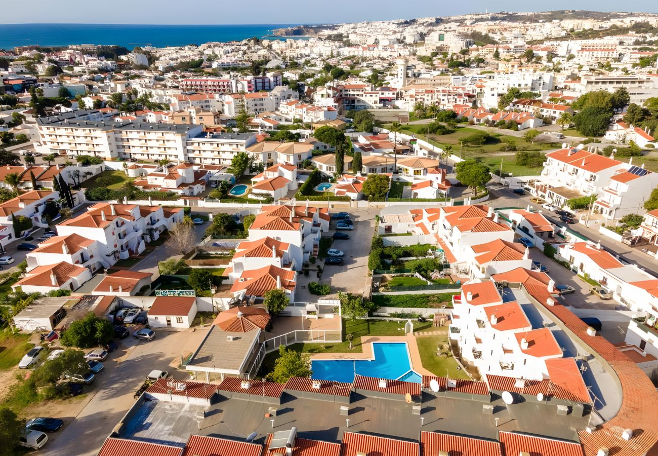 Apartamento em Albufeira - Santa Eulália 2-Bedroom Apartment w/ Swimming Pool