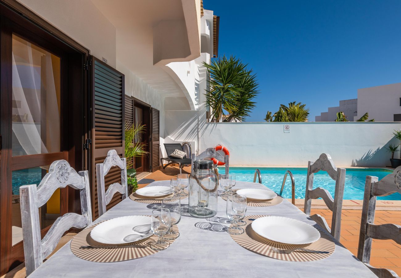 Villa em Guia - Villa Canto Ii - 500m from the Beach -Private Pool