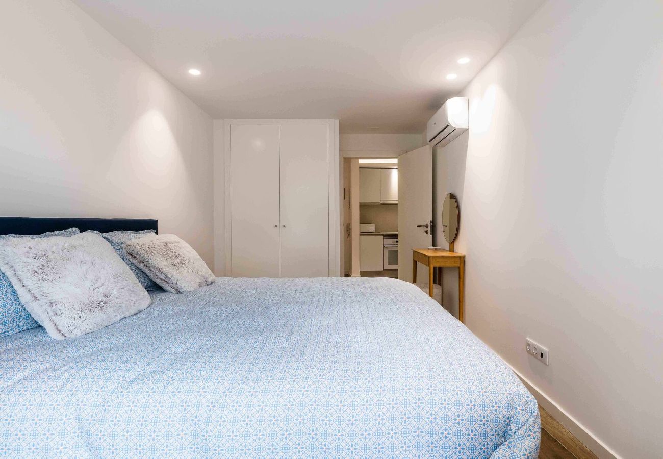 Apartamento em Albufeira - Downtown Albufeira 3-Bedroom Luxury Apartment