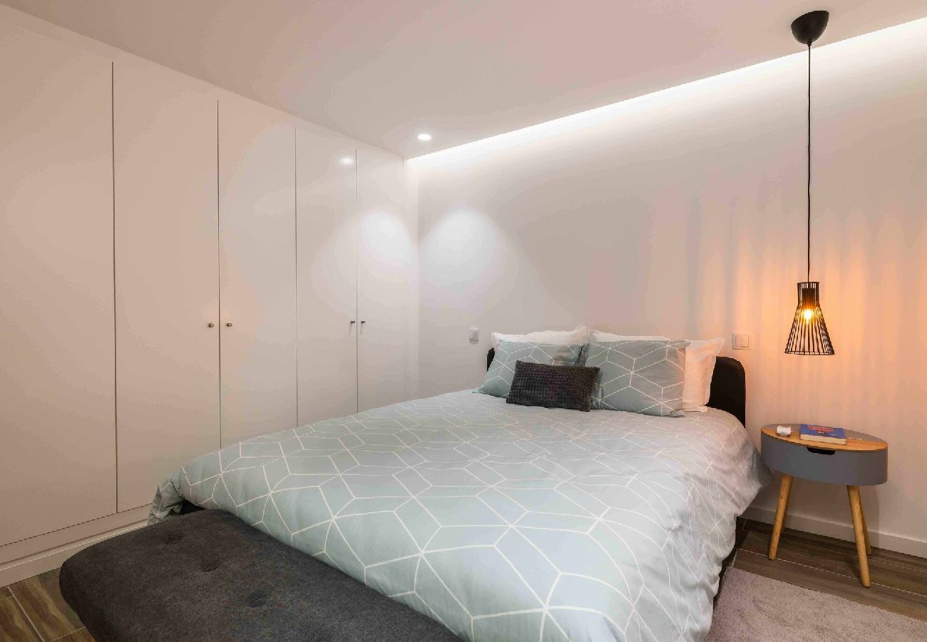 Apartamento em Albufeira - Downtown Albufeira 3-Bedroom Luxury Apartment