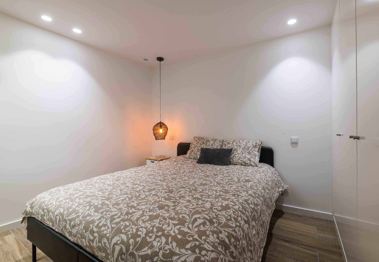 Apartamento em Albufeira - Downtown Albufeira 3-Bedroom Luxury Apartment