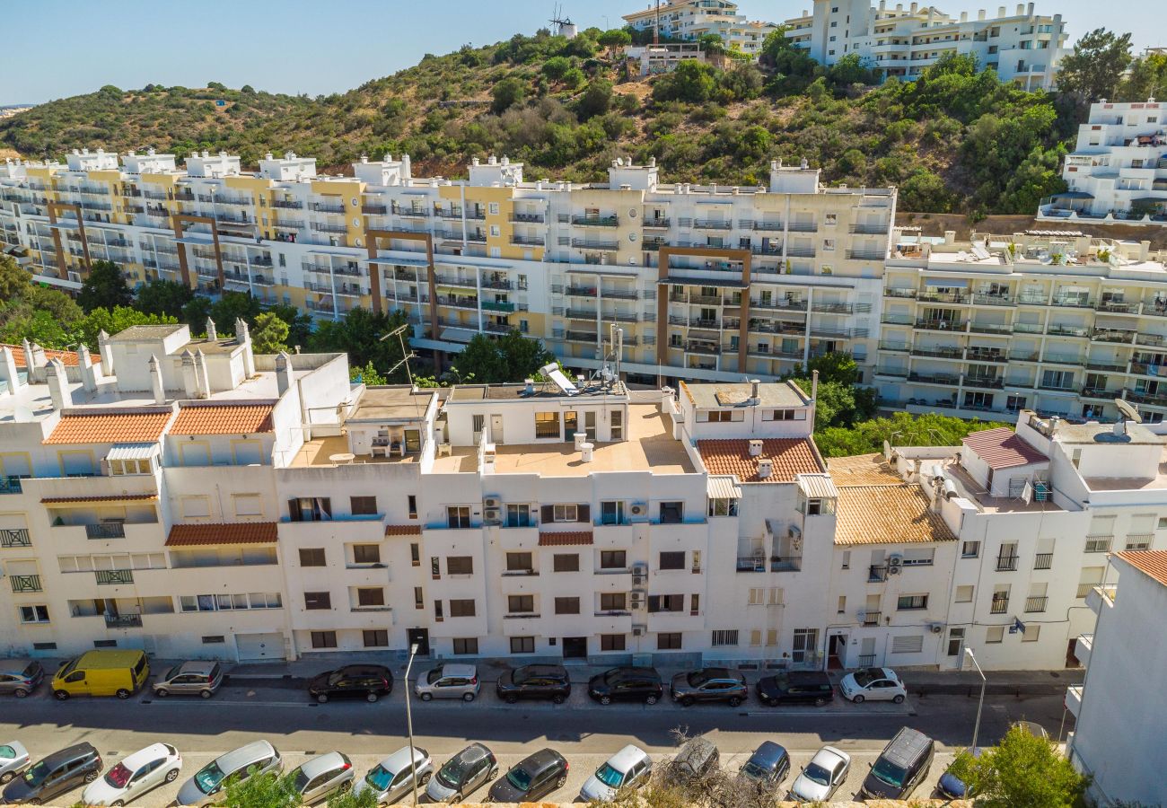 Apartamento em Albufeira - Downtown Albufeira 3-Bedroom Luxury Apartment