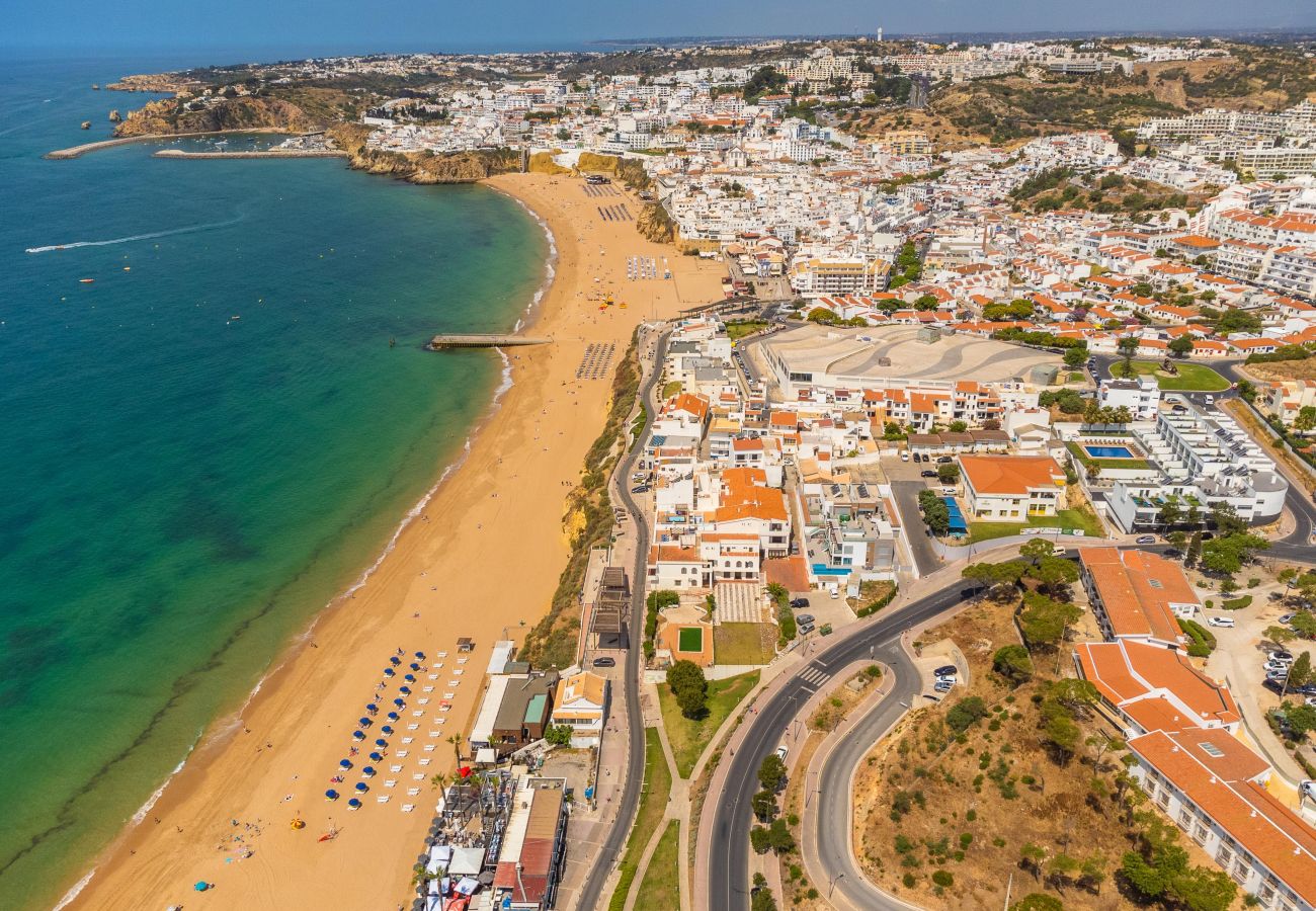 Apartamento em Albufeira - Sea View Central Town 2 Bedroom Apartment