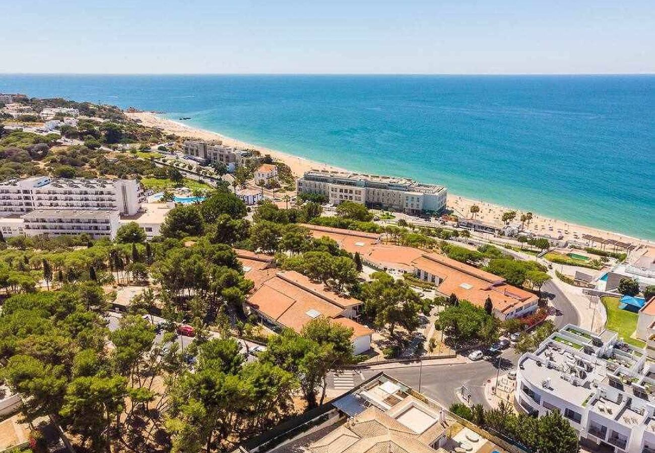 Apartamento em Albufeira - Central Town 2-Bedroom Luxury Apartment Albufeira