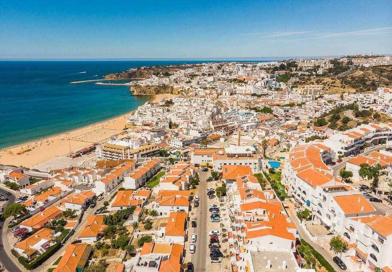 Apartamento em Albufeira - Central Town 2-Bedroom Luxury Apartment Albufeira