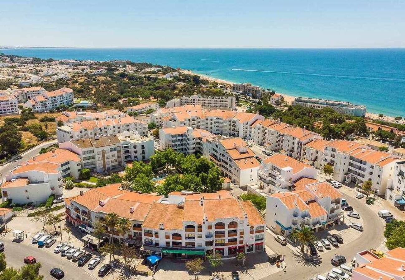 Apartamento em Albufeira - Central Town 2-Bedroom Luxury Apartment Albufeira