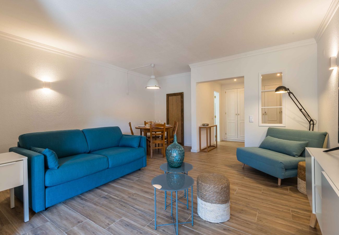 Apartamento em Guia - Salgados 1 Bedroom Apartment - 500m da Praia