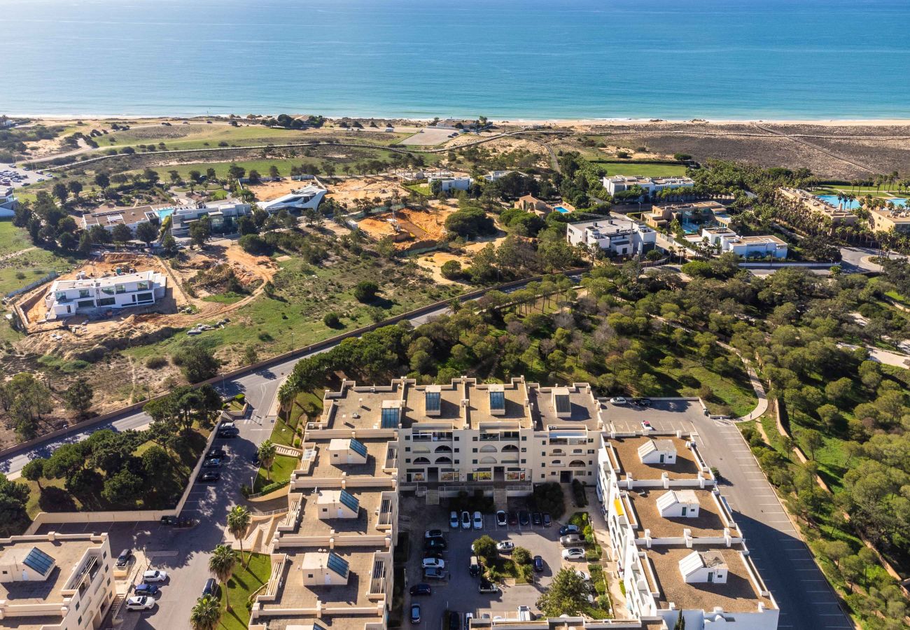 Apartamento em Guia - Salgados 1 Bedroom Apartment - 500m da Praia