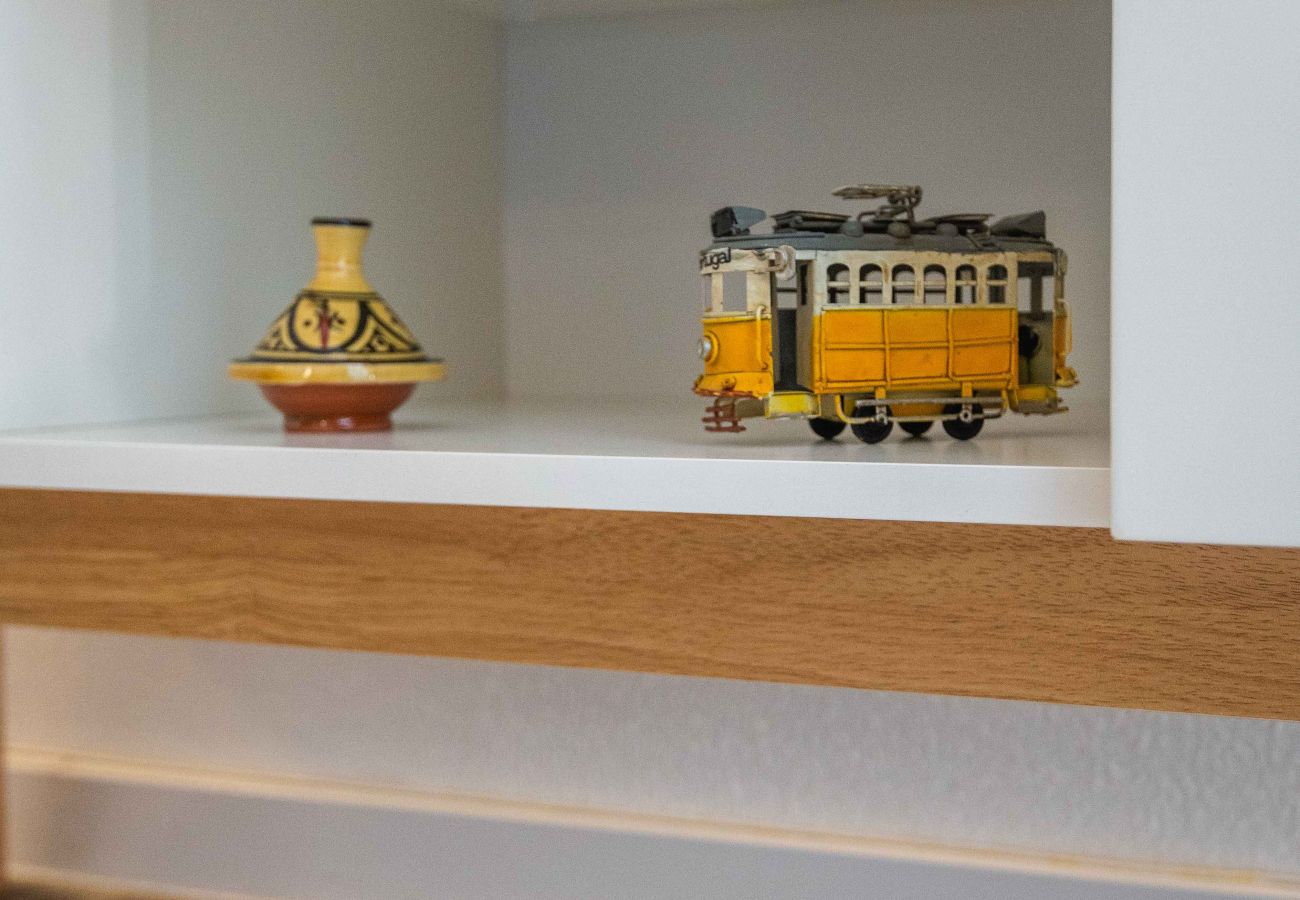 Apartamento em Guia - Salgados 1 Bedroom Apartment - 500m da Praia