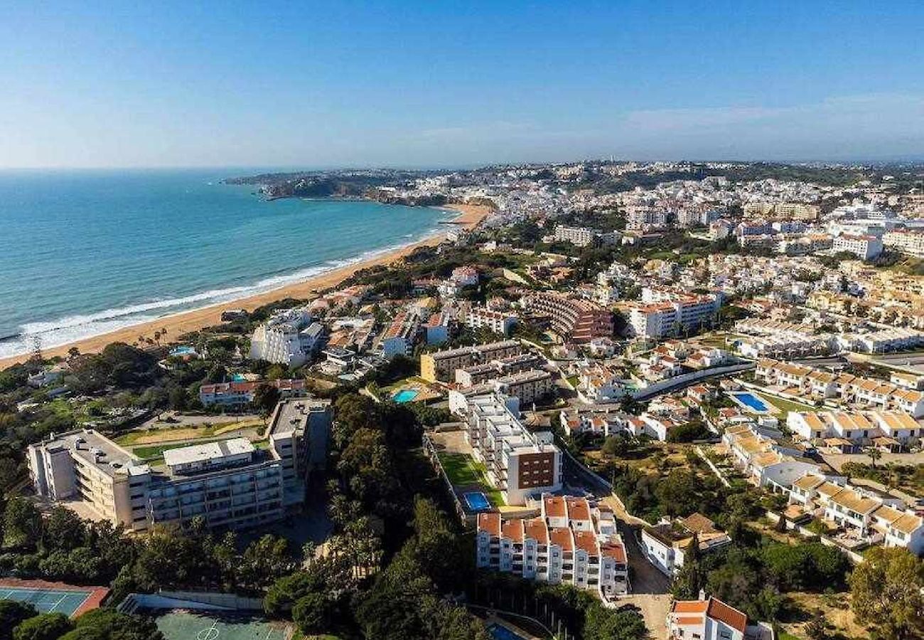 Apartamento em Albufeira - Lemon House - 500m da Praia