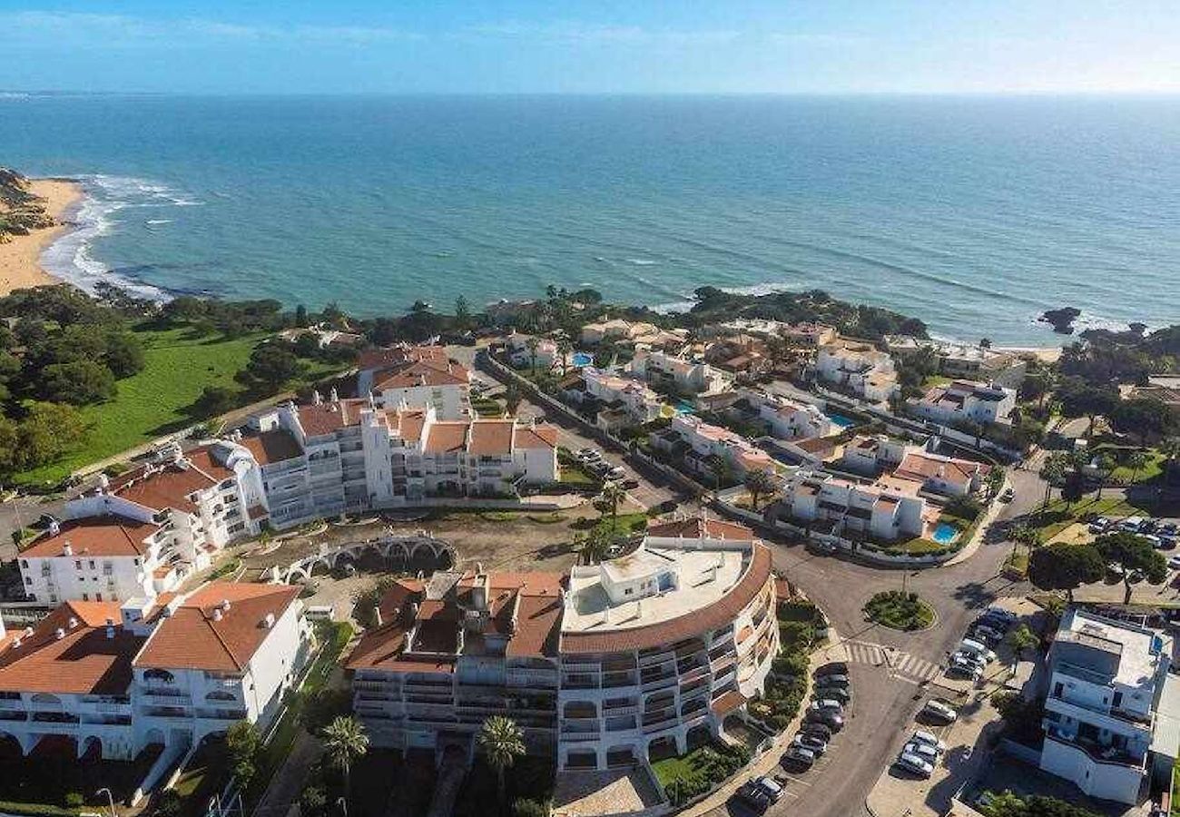 Apartamento em Albufeira - Lemon House - 500m da Praia