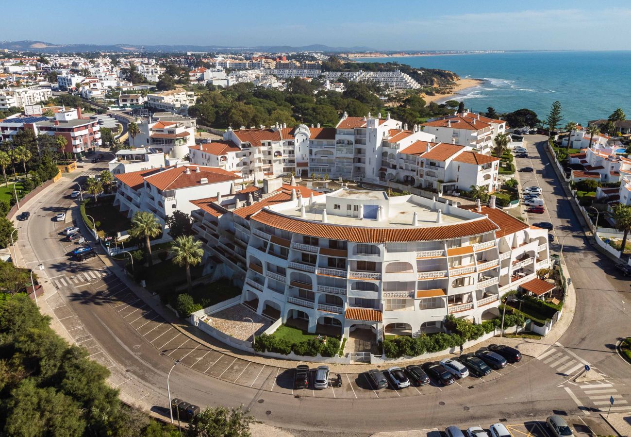 Apartamento em Albufeira - Lemon House - 500m da Praia