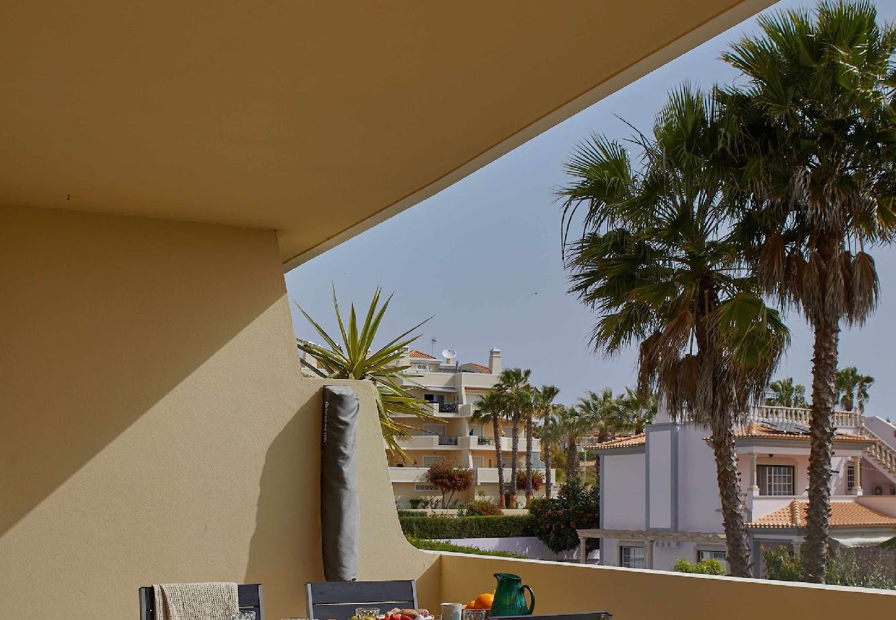 Apartamento em Sesmarias - Casa Terra 2-Bedroom Apartment with Pool