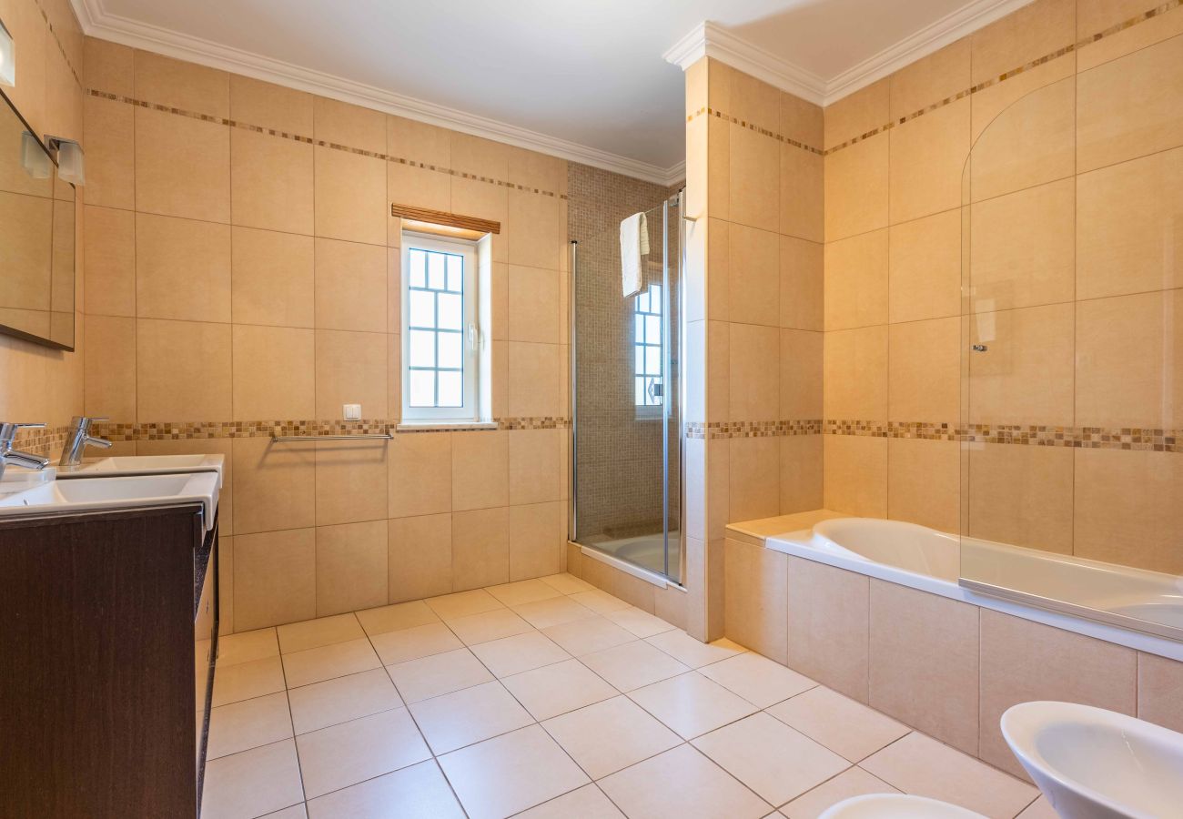 Villa em Sesmarias - Villa Monte das Oliveiras V3 São Rafael