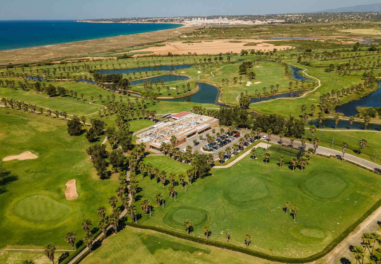 Apartamento em Guia - Salgados 2 Bedroom Apartment