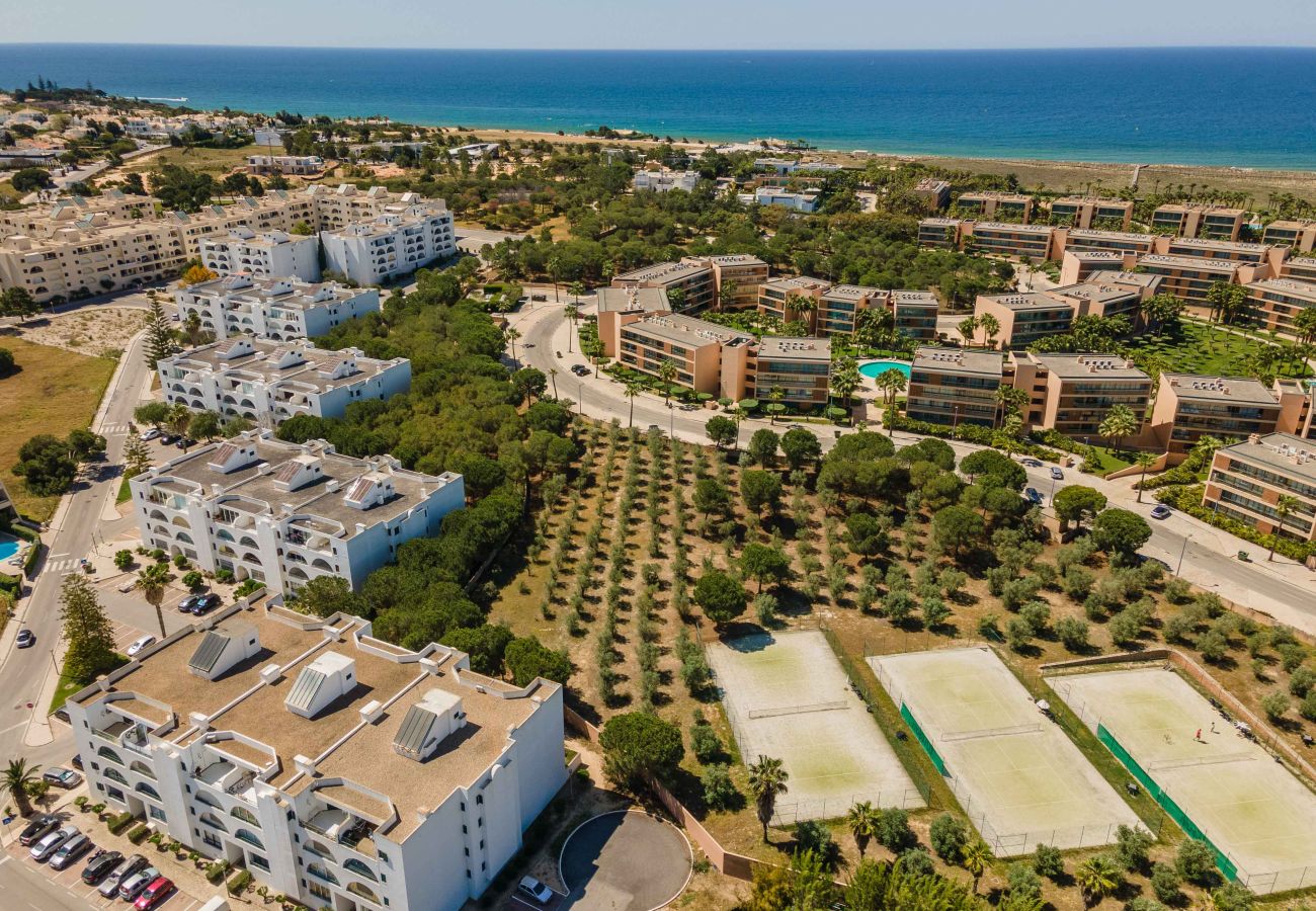 Apartamento em Guia - Salgados 2 Bedroom Apartment