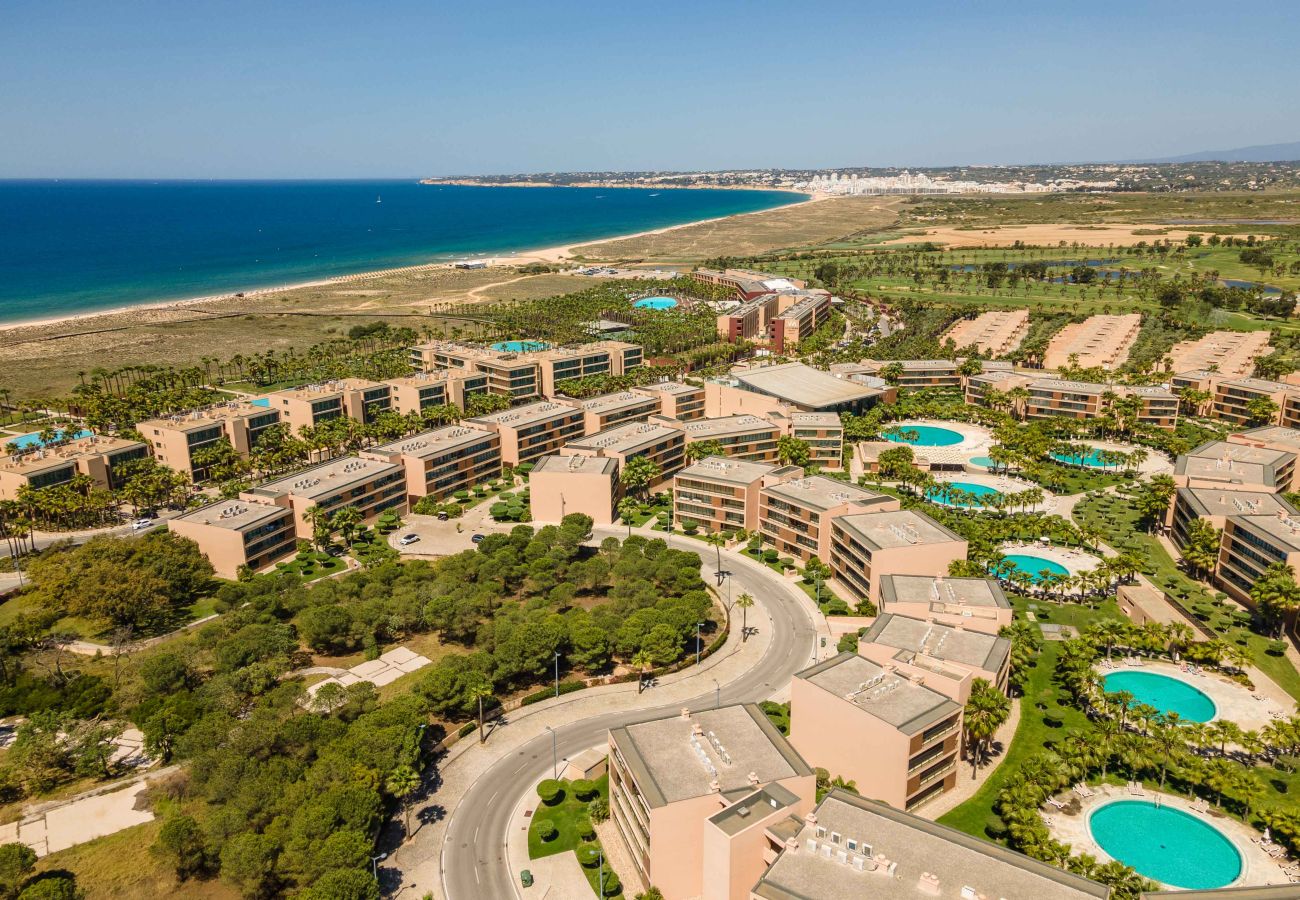 Apartamento em Guia - Salgados 2 Bedroom Apartment