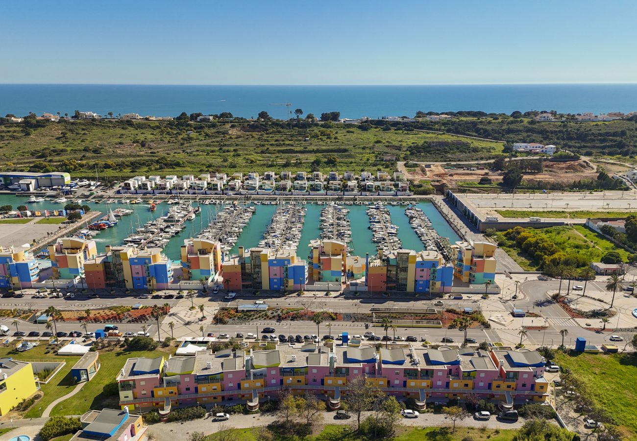Apartamento em Albufeira - Marina Orada 1 Bedroom Apartment with Pool