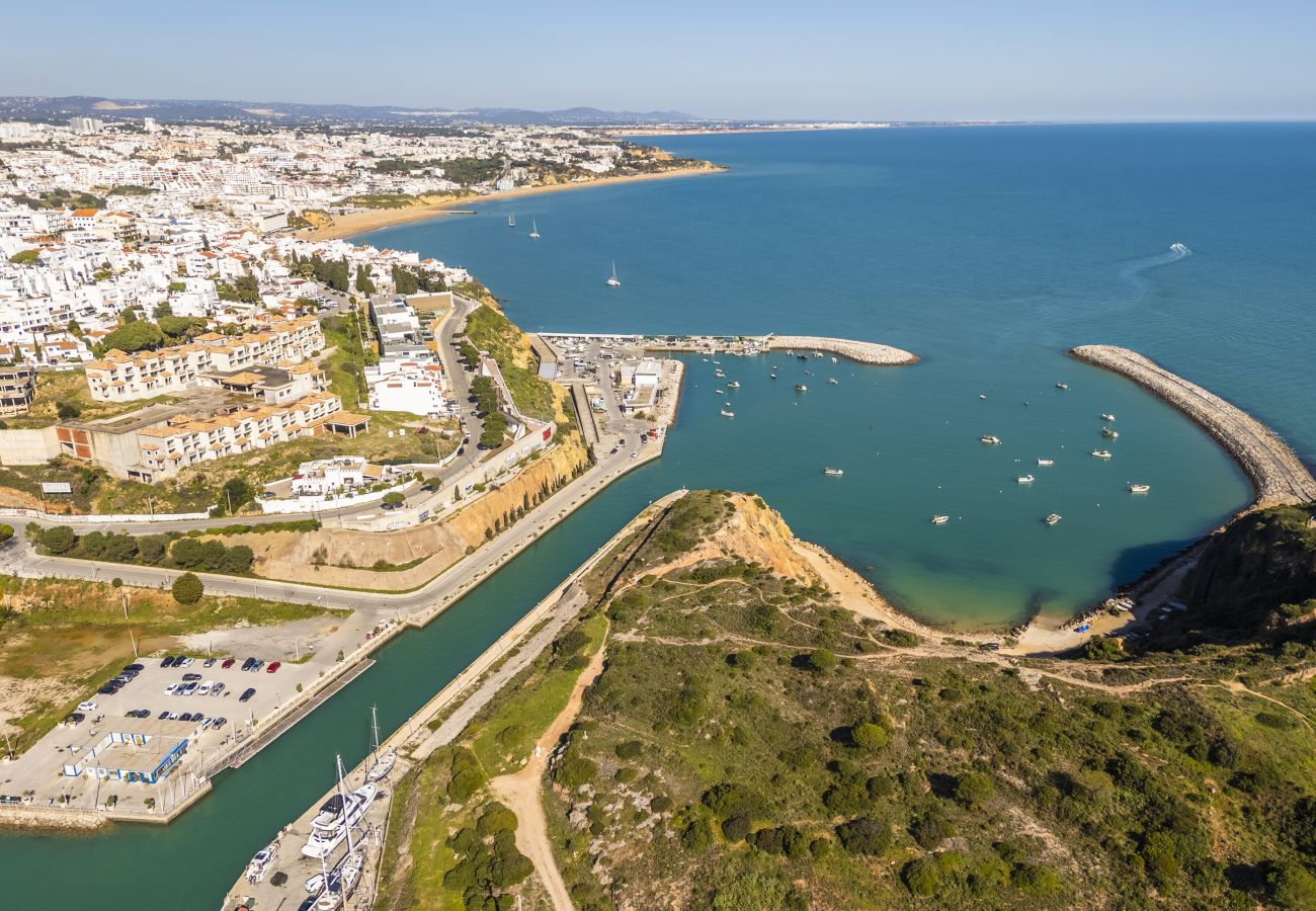 Apartamento em Albufeira - Marina View 1 Bedroom Apartment w/ Swimming Pool