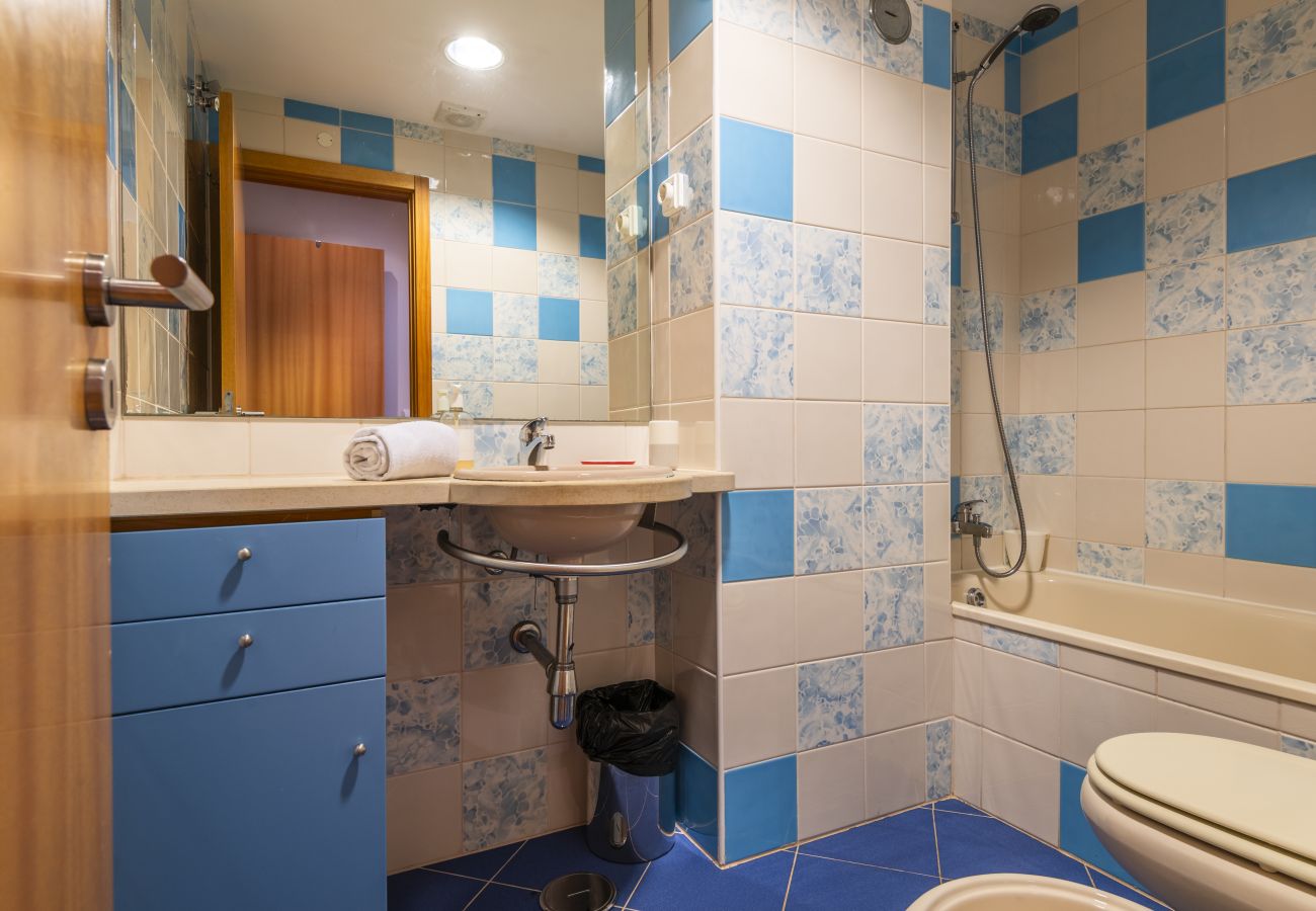 Apartamento em Albufeira - Marina View 1 Bedroom Apartment w/ Swimming Pool