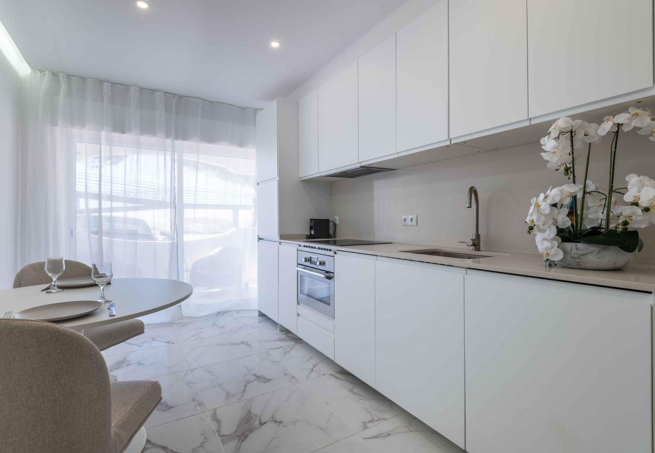 Apartamento em Albufeira - Baleeira Sea View Studio