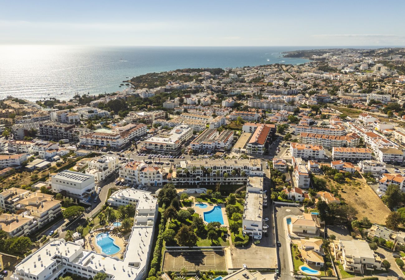 Apartamento em Albufeira - Casa Alonso 2 Bedroom Apartment with Pool