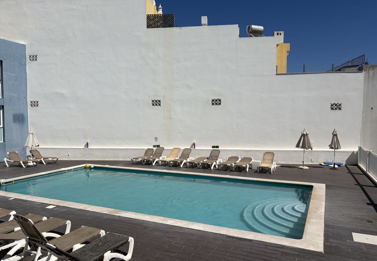 Apartamento em Albufeira - Old Town Bayview T1 w/ Pool - 350m to beach