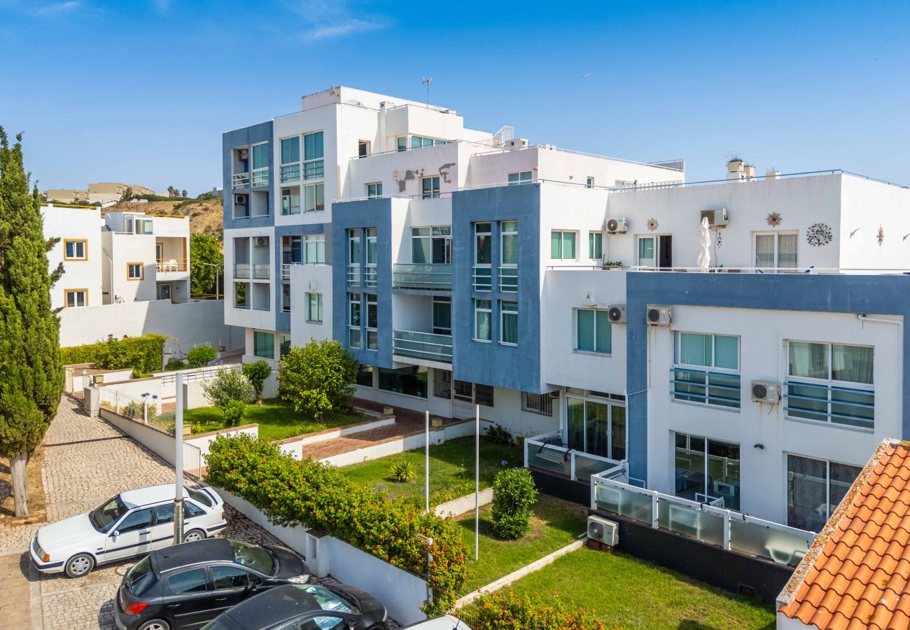 Apartamento em Albufeira - Old Town Bayview T1 w/ Pool - 350m to beach