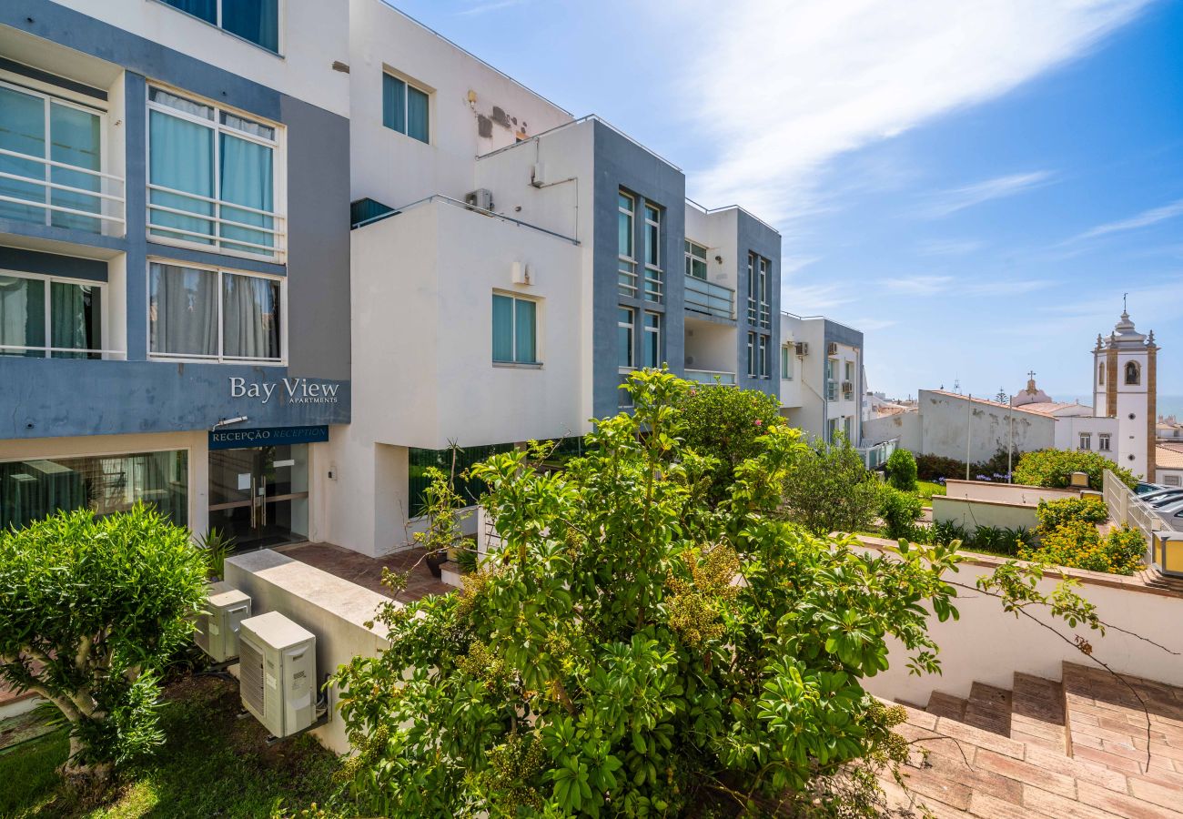 Apartamento em Albufeira - Old Town Bayview T1 w/ Pool - 350m to beach