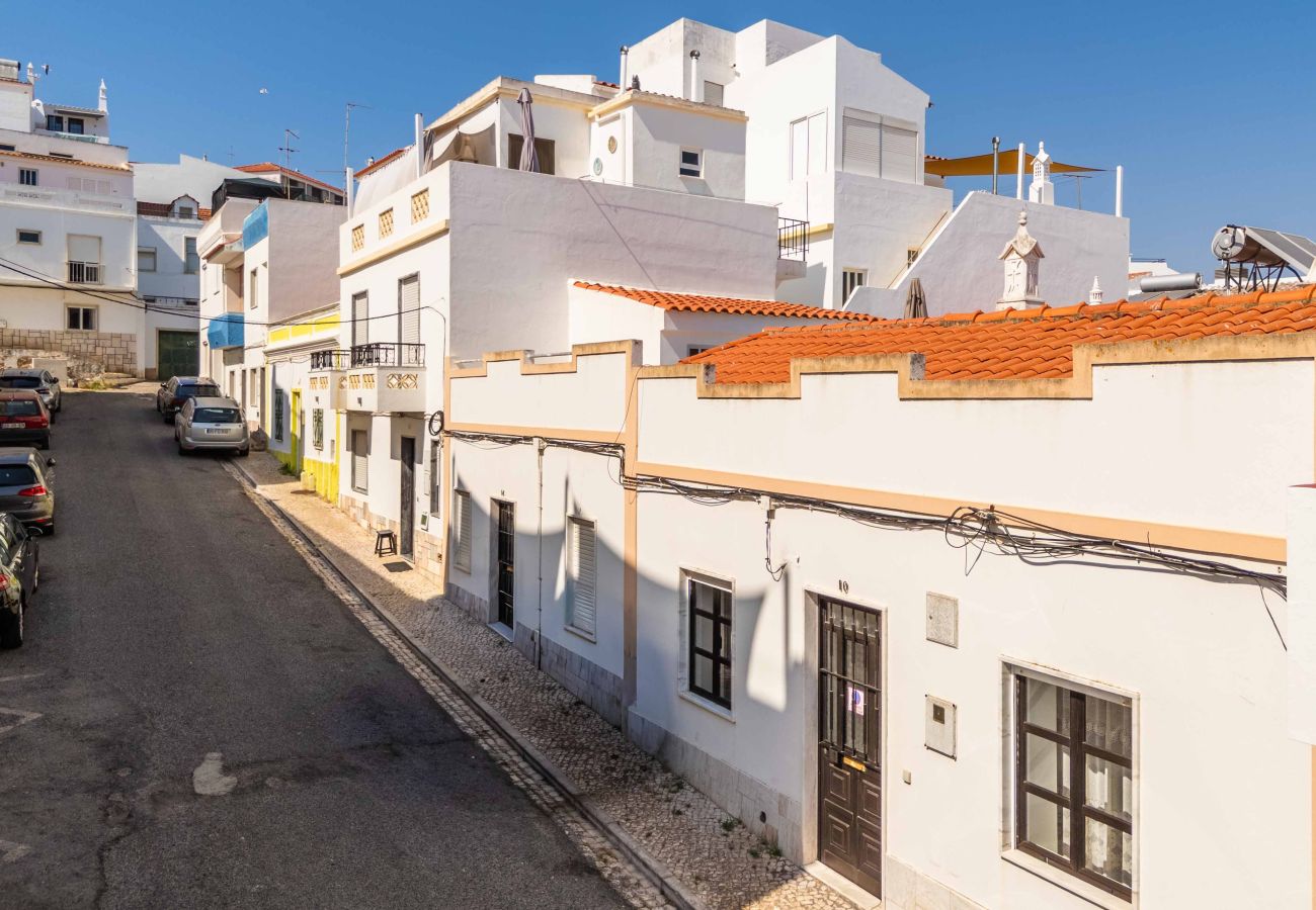 Casa geminada em Albufeira - Casa da Bica T2, 250m Old Town Beach