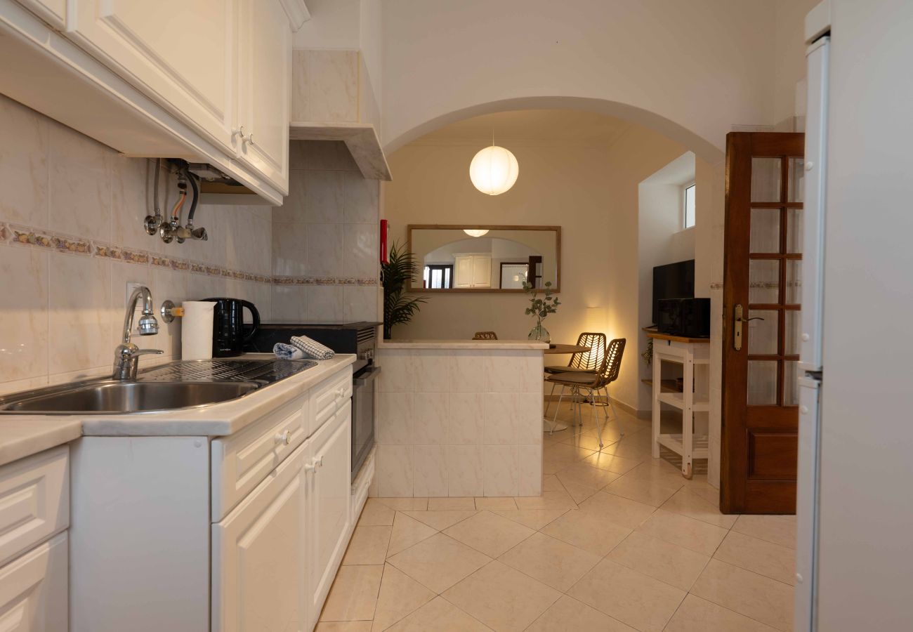 Casa geminada em Albufeira - Casa da Bica T2, 250m Old Town Beach
