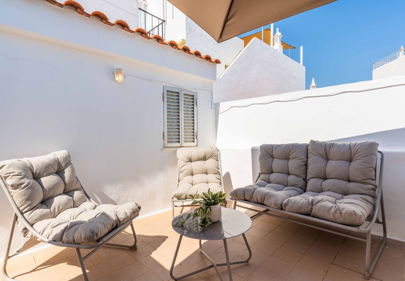 Casa geminada em Albufeira - Casa da Bica T2, 250m Old Town Beach