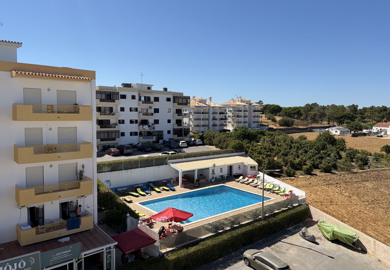 Apartamento em Albufeira - Agua Plaza T2 with Pool & AC