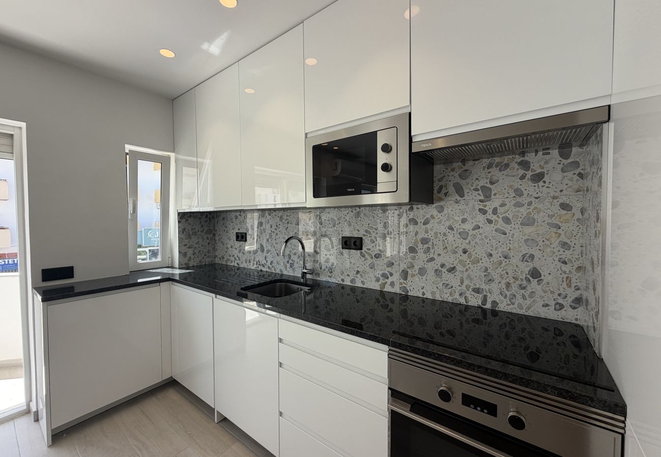 Apartamento em Albufeira - Agua Plaza T2 with Pool & AC