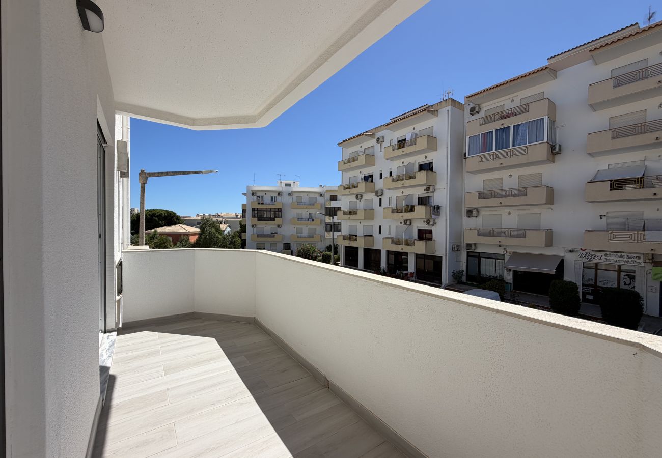 Apartamento em Albufeira - Agua Plaza T2 with Pool & AC