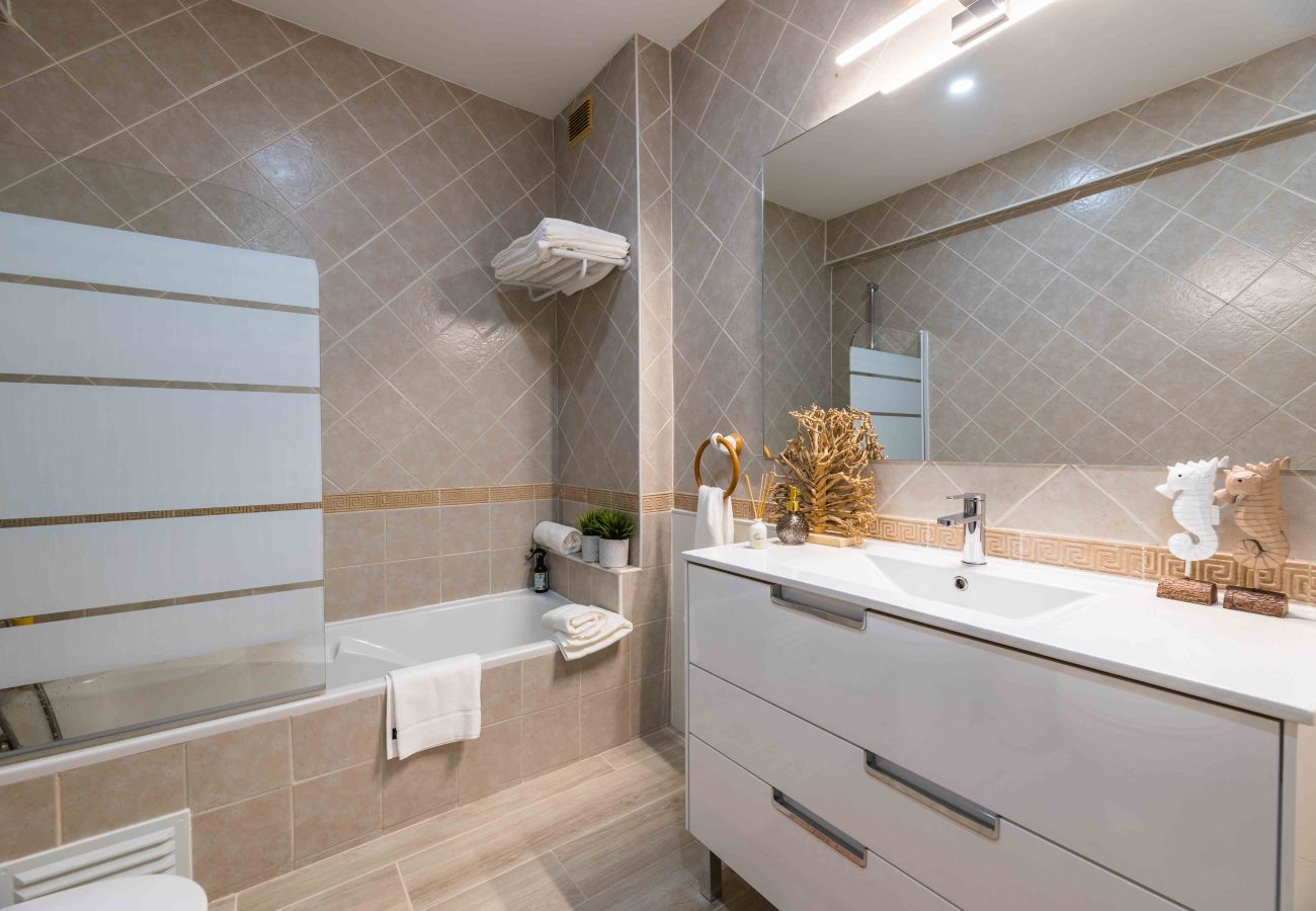 Apartment in Albufeira - Casa Santa Maria - Sea View - 500m to Beach - WiFi