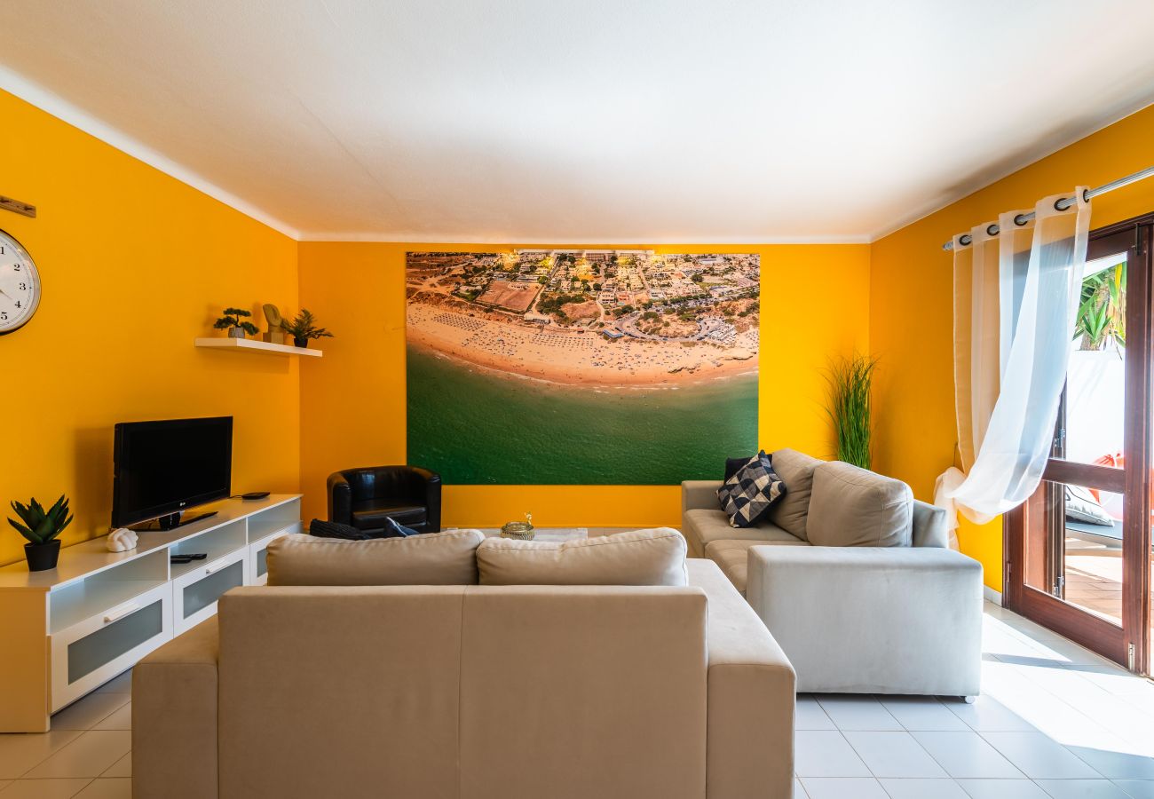 Villa in Guia - Villa Canto Ii - 500m from the Beach -Private Pool