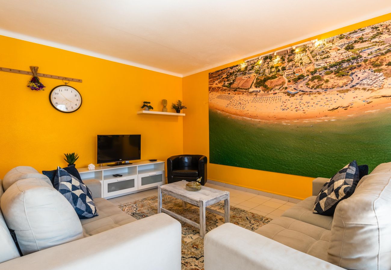 Villa in Guia - Villa Canto Ii - 500m from the Beach -Private Pool