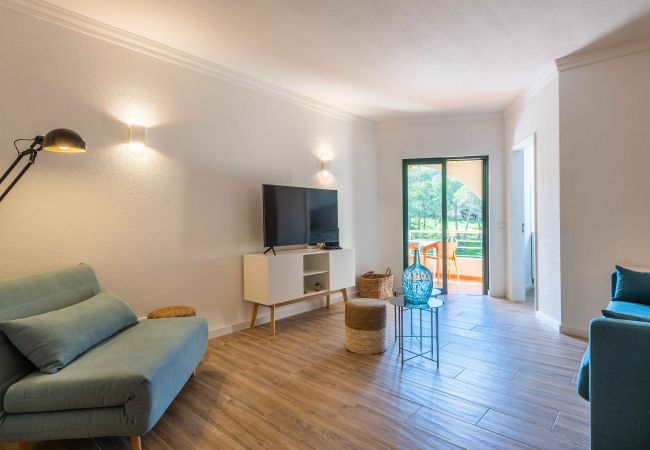 Apartment in Guia - Salgados 1 Bedroom Apartment - 500m da Praia