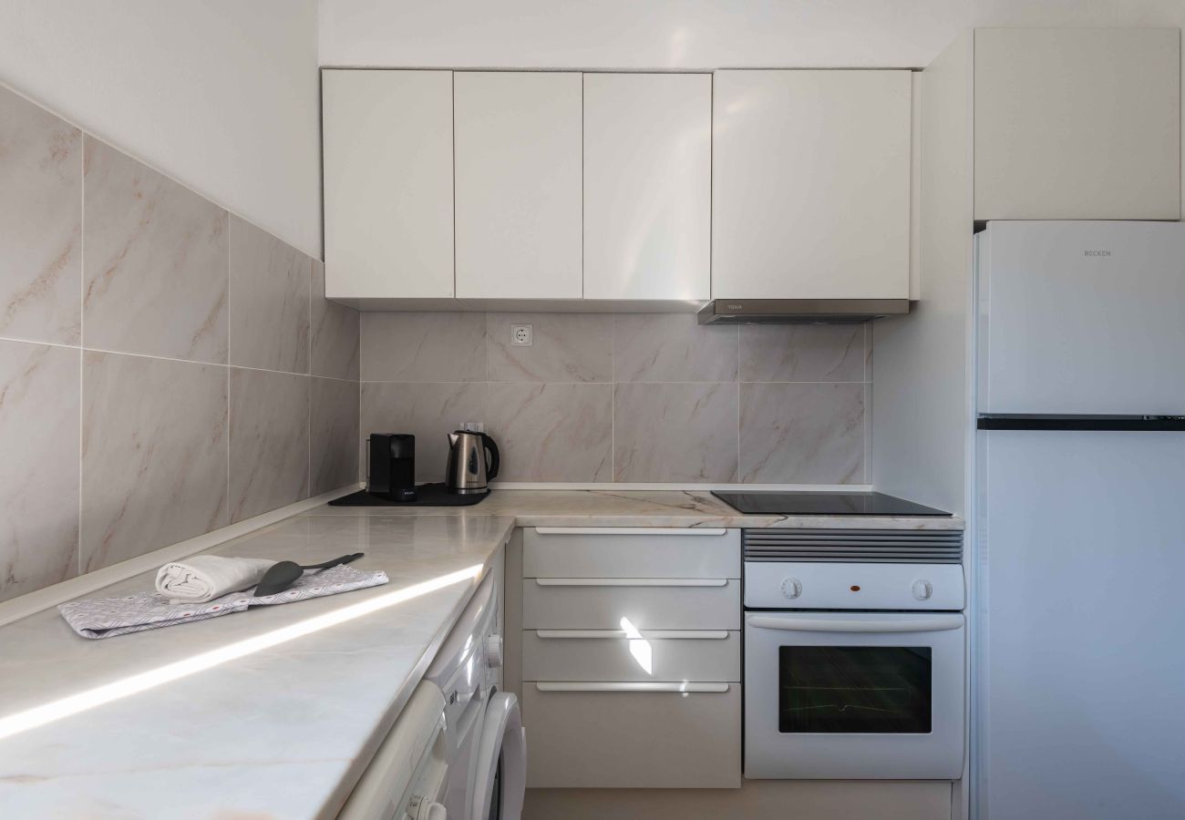 Apartment in Guia - Salgados 1 Bedroom Apartment - 500m da Praia