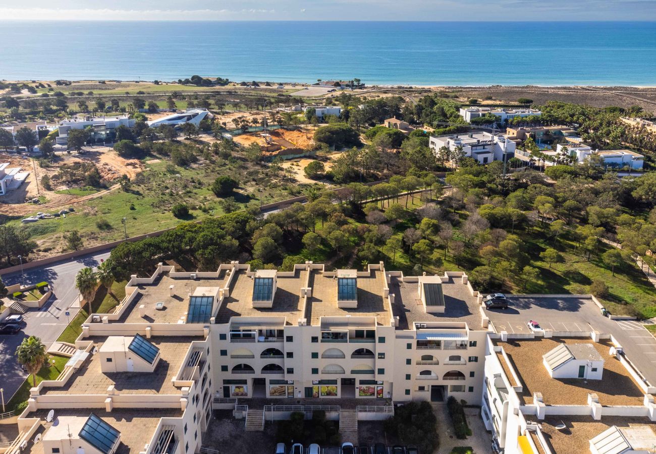 Apartment in Guia - Salgados 1 Bedroom Apartment - 500m da Praia