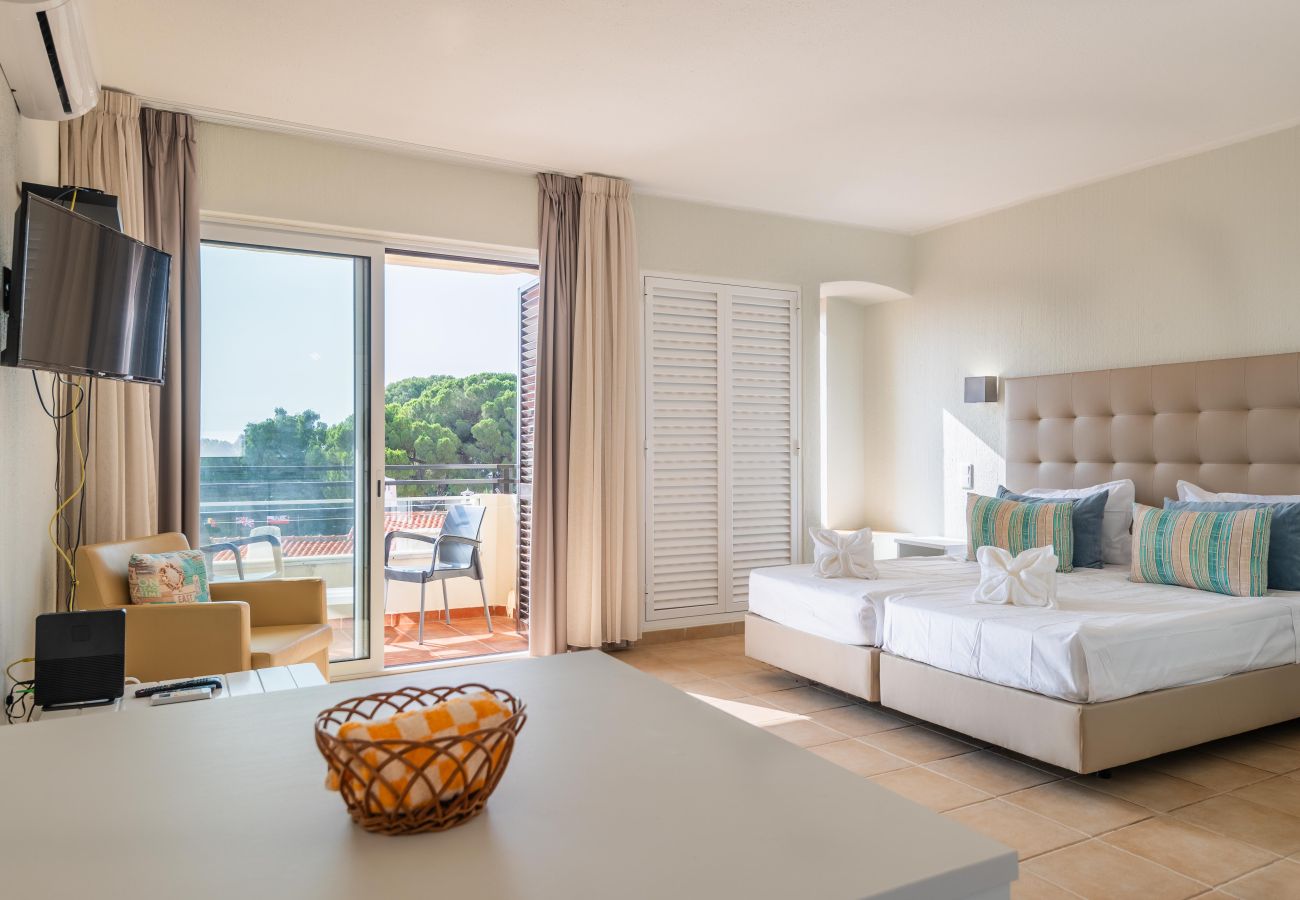 Apartment in Albufeira - Studio W/ Sea View & Free Wi-Fi