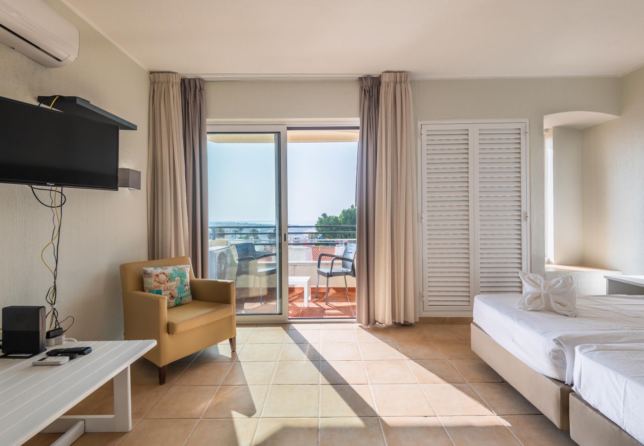 Apartment in Albufeira - Studio W/ Sea View & Free Wi-Fi