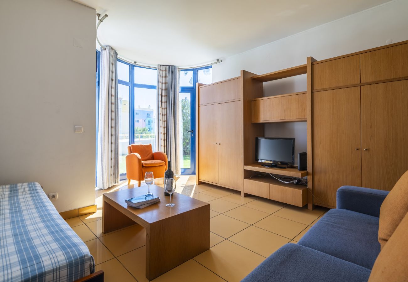 Apartment in Albufeira - Marina Orada 1 Bedroom Apartment with Pool