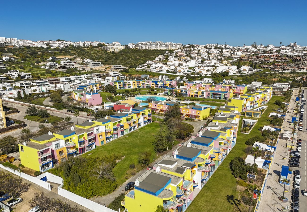 Apartment in Albufeira - Marina Orada 1 Bedroom Apartment with Pool