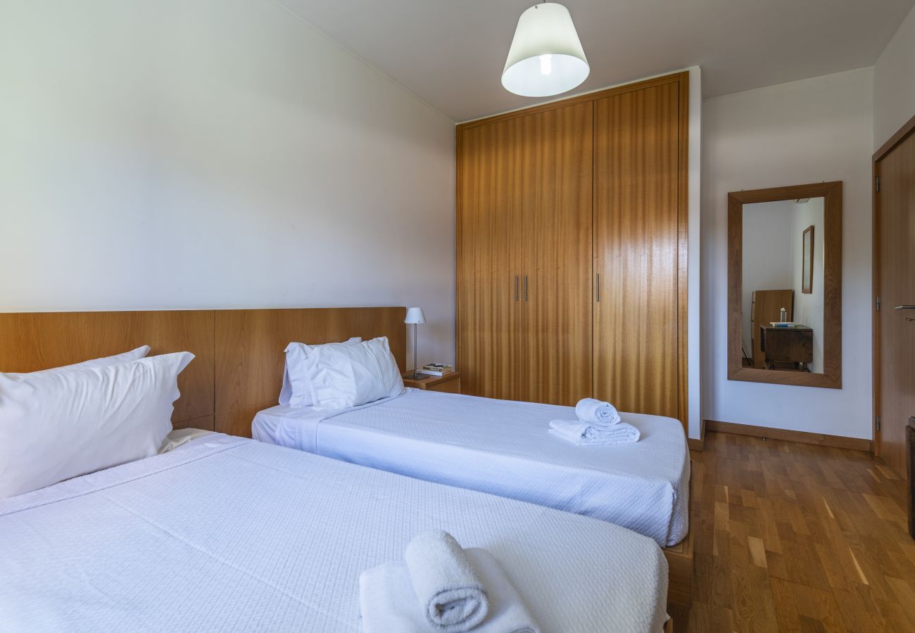 Apartment in Albufeira - Marina Orada 1 Bedroom Apartment with Pool