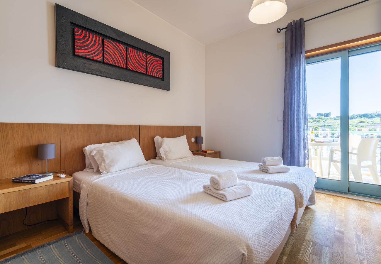 Apartment in Albufeira - Marina View 1 Bedroom Apartment w/ Swimming Pool