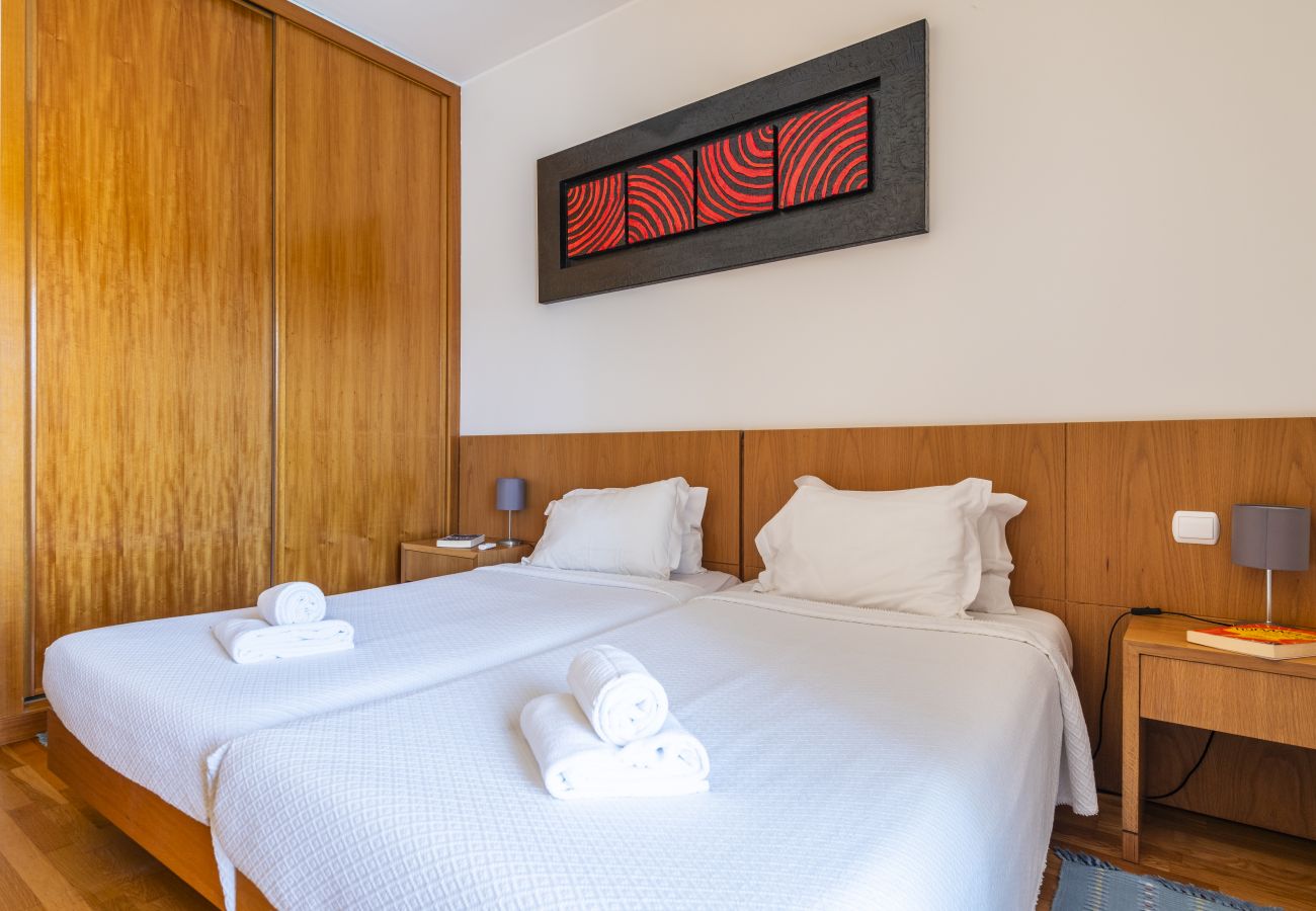 Apartment in Albufeira - Marina View 1 Bedroom Apartment w/ Swimming Pool